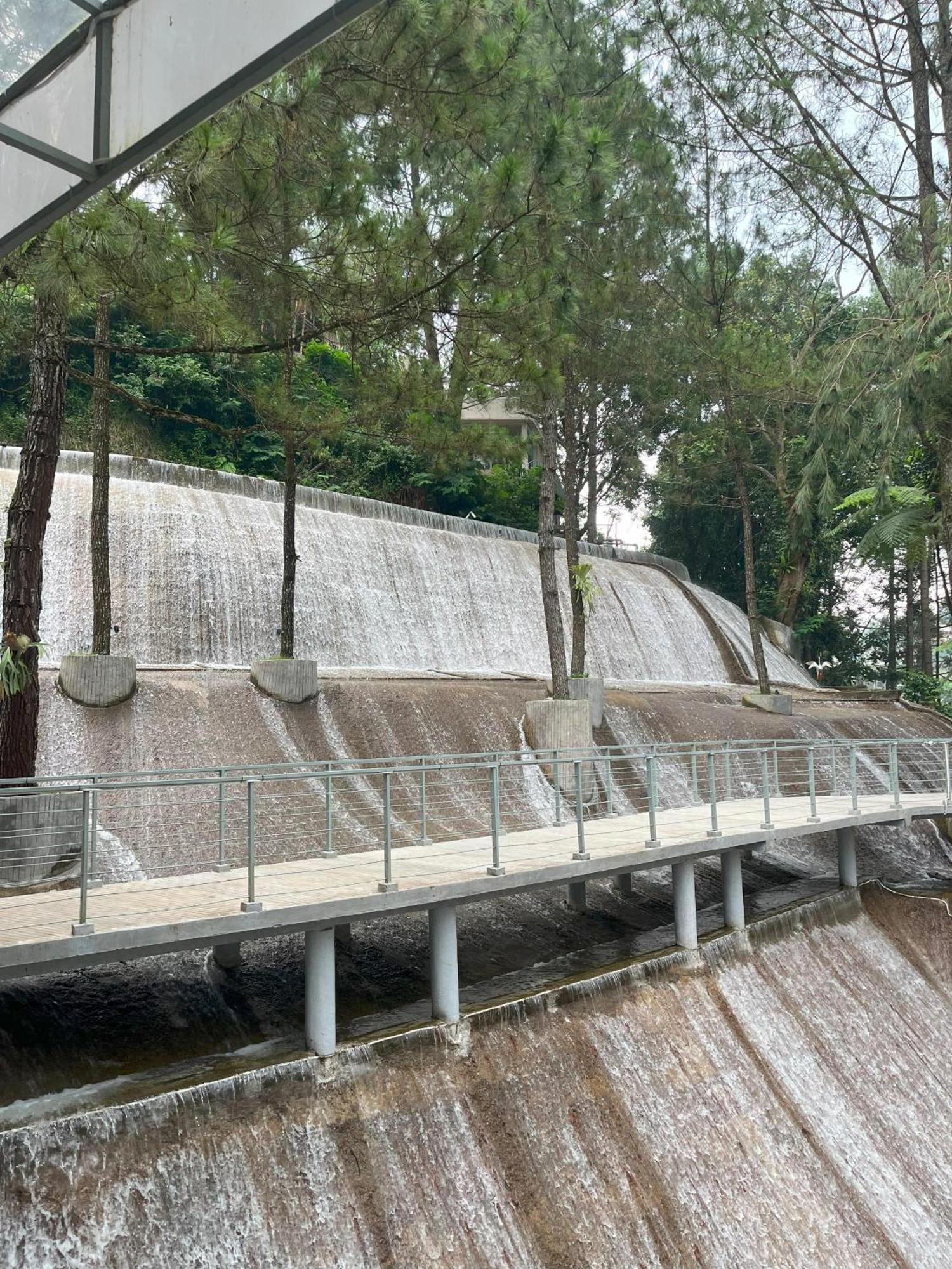 Heha Waterfall Suites & Camping Ground Paragajen Exterior foto
